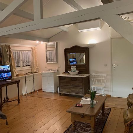 B&B Petit Chateau - Stijlvol Verblijf Centraal Gelegen In Zeeuws Vlaanderen Biervliet 外观 照片