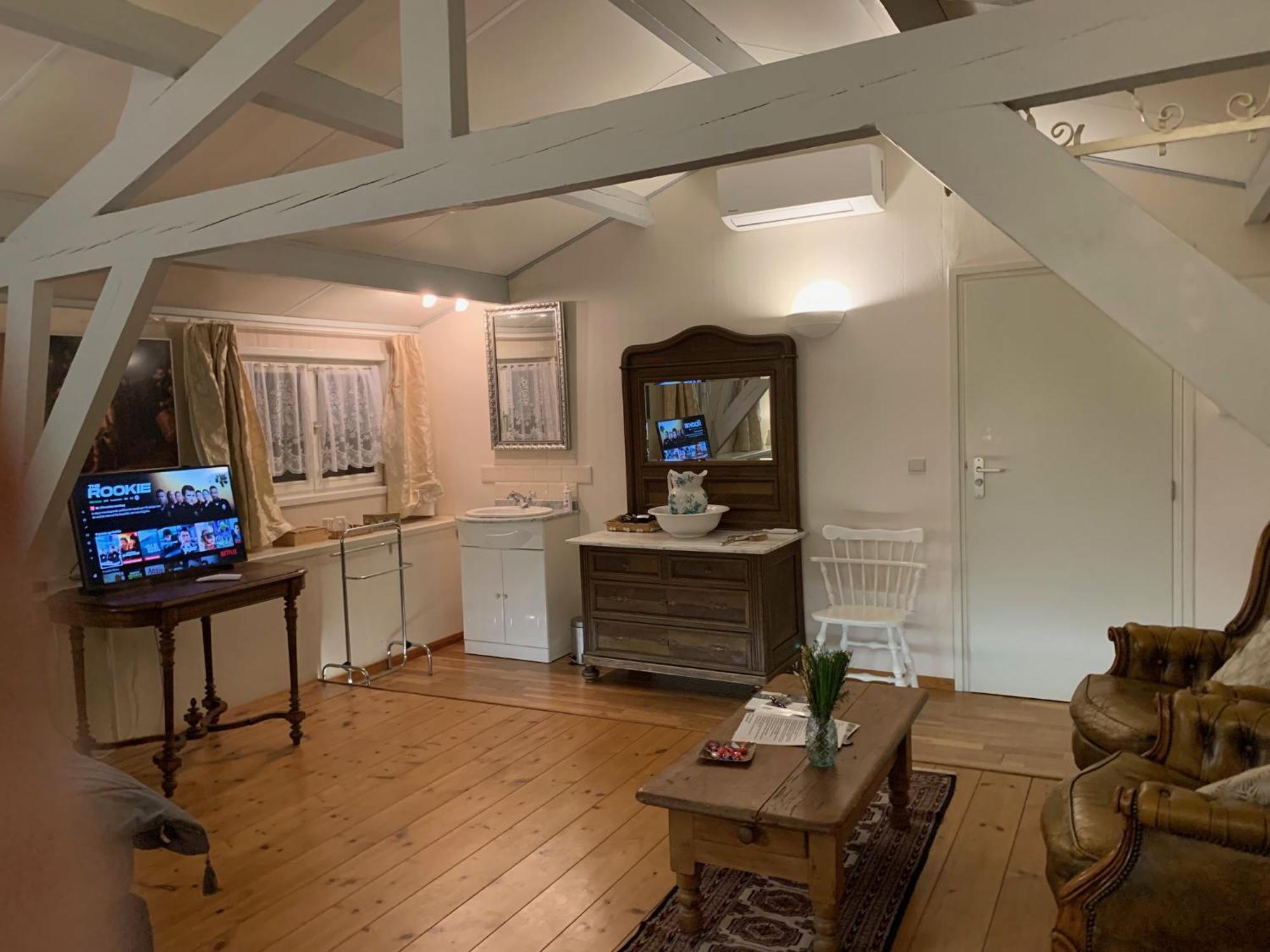 B&B Petit Chateau - Stijlvol Verblijf Centraal Gelegen In Zeeuws Vlaanderen Biervliet 外观 照片
